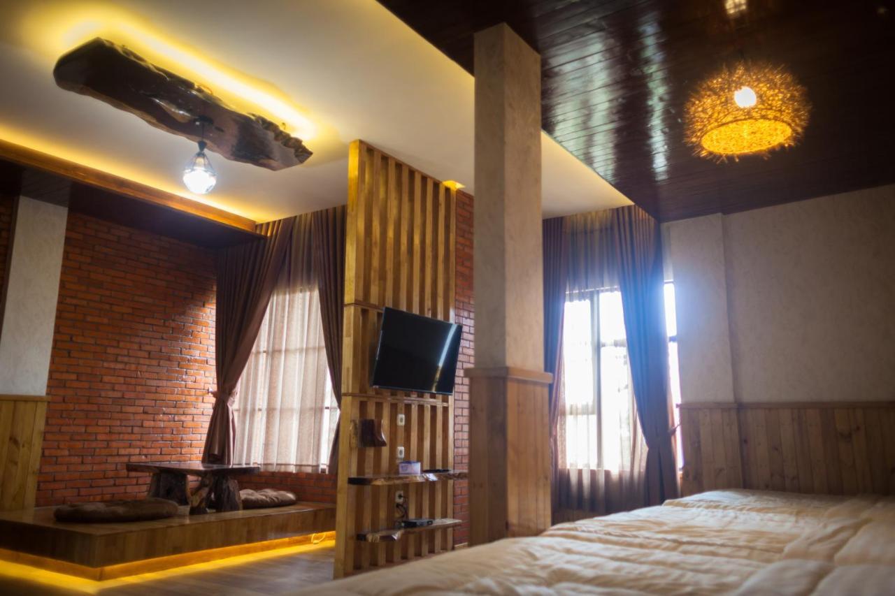 Pariban Hotel Berastagi Exterior photo